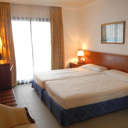 Hostal Vila Del Mar โยเรตเดมาร์ ภายนอก รูปภาพ