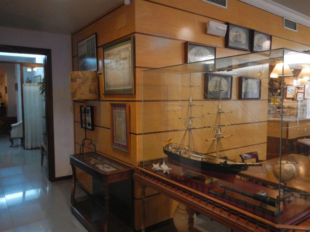 Hostal Vila Del Mar โยเรตเดมาร์ ภายนอก รูปภาพ